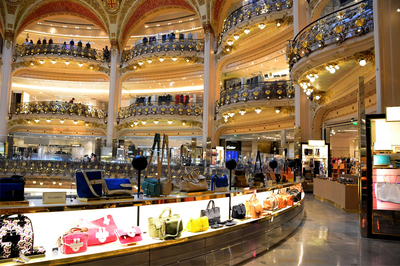 新零售浪潮下，百貨商場(chǎng)變革的四大重點(diǎn)方向